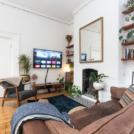 Pass The Keys Rustic And Quirky Flat In Charming Charlton Village Лондон Екстериор снимка