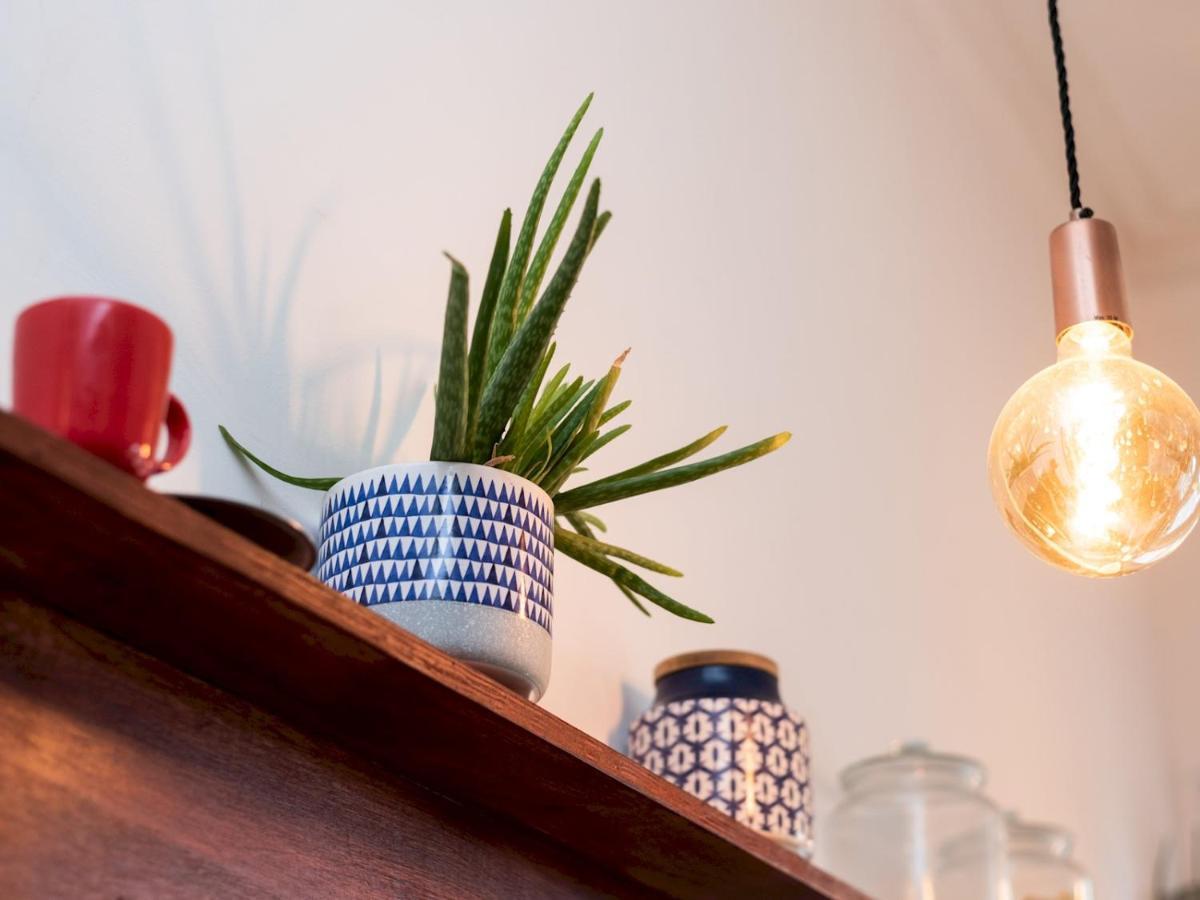 Pass The Keys Rustic And Quirky Flat In Charming Charlton Village Лондон Екстериор снимка